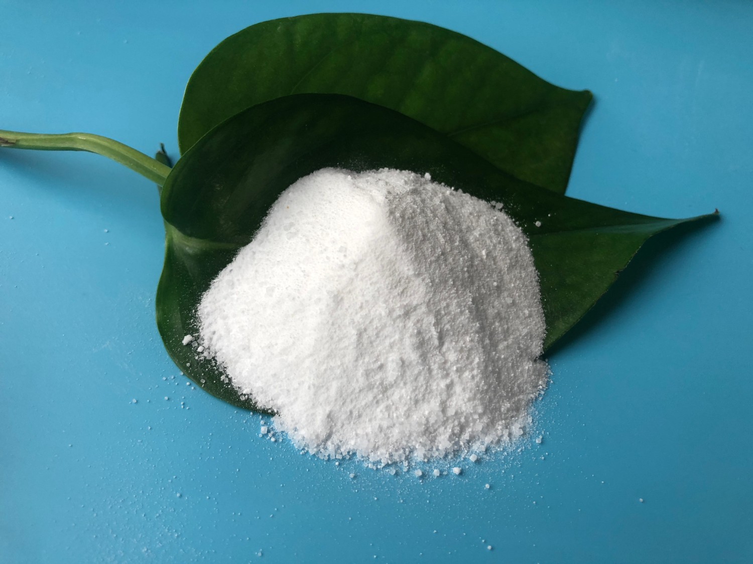 元明粉是無(wú)水硫酸鈉嗎？